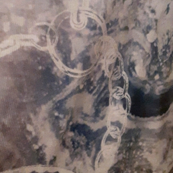 Size M blouse - Picture 7 of 8